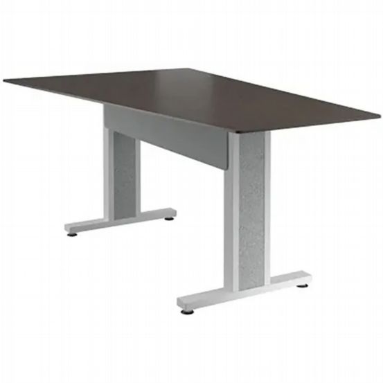 Middle Atlantic Forum™ Angle Table 90