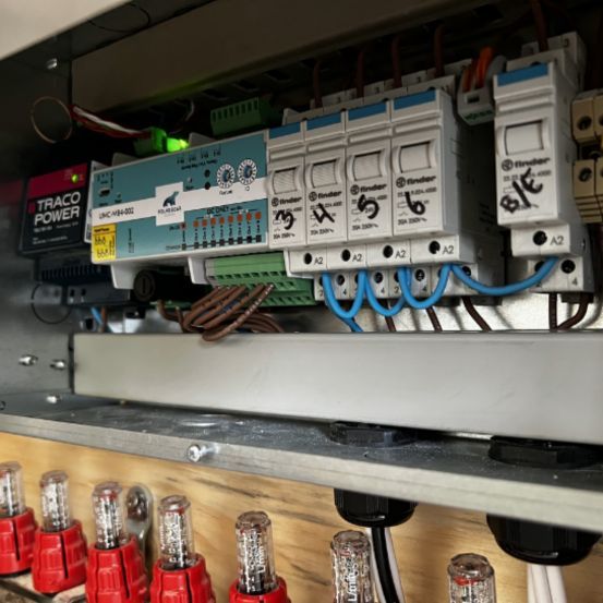 Polar Bear Design Empty Cabinet & Cover