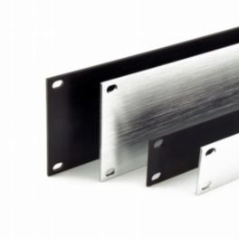 Penn Elcom Penn Elcom 4U Silver Brushed Anodised Aluminium Flat Rack Panel